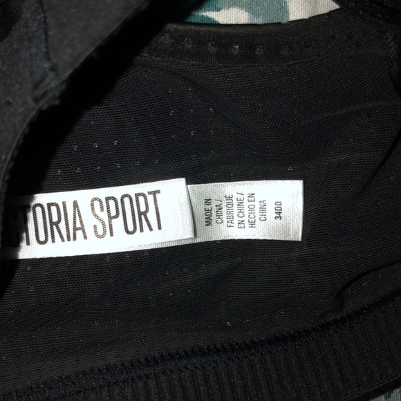 Victoria Sport strappy sports bra! - Picture 3 of 3